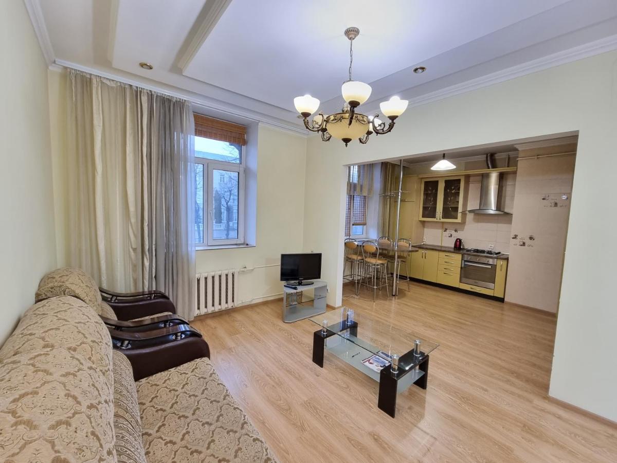Stefan Cel Mare Boulevard Ultracentral Apartments In The Center Кишинев Екстериор снимка