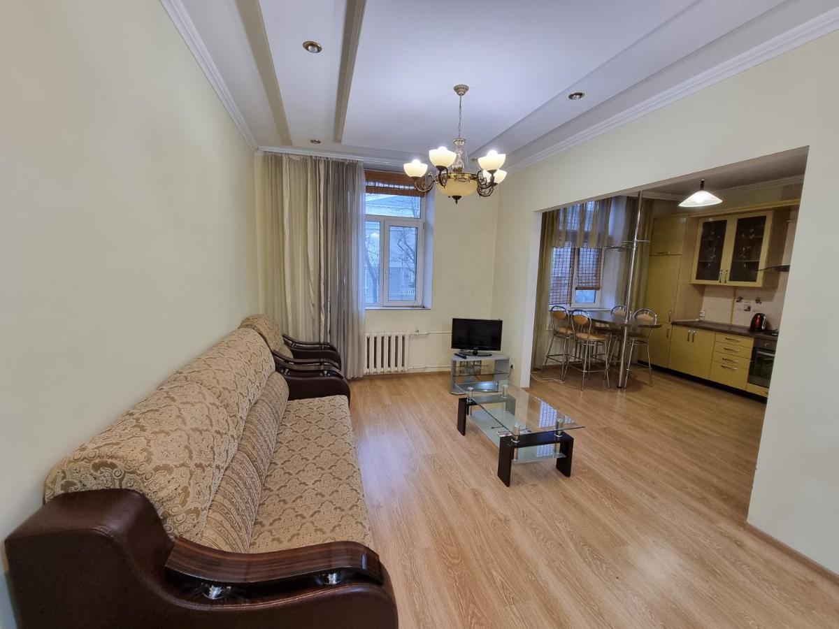 Stefan Cel Mare Boulevard Ultracentral Apartments In The Center Кишинев Екстериор снимка