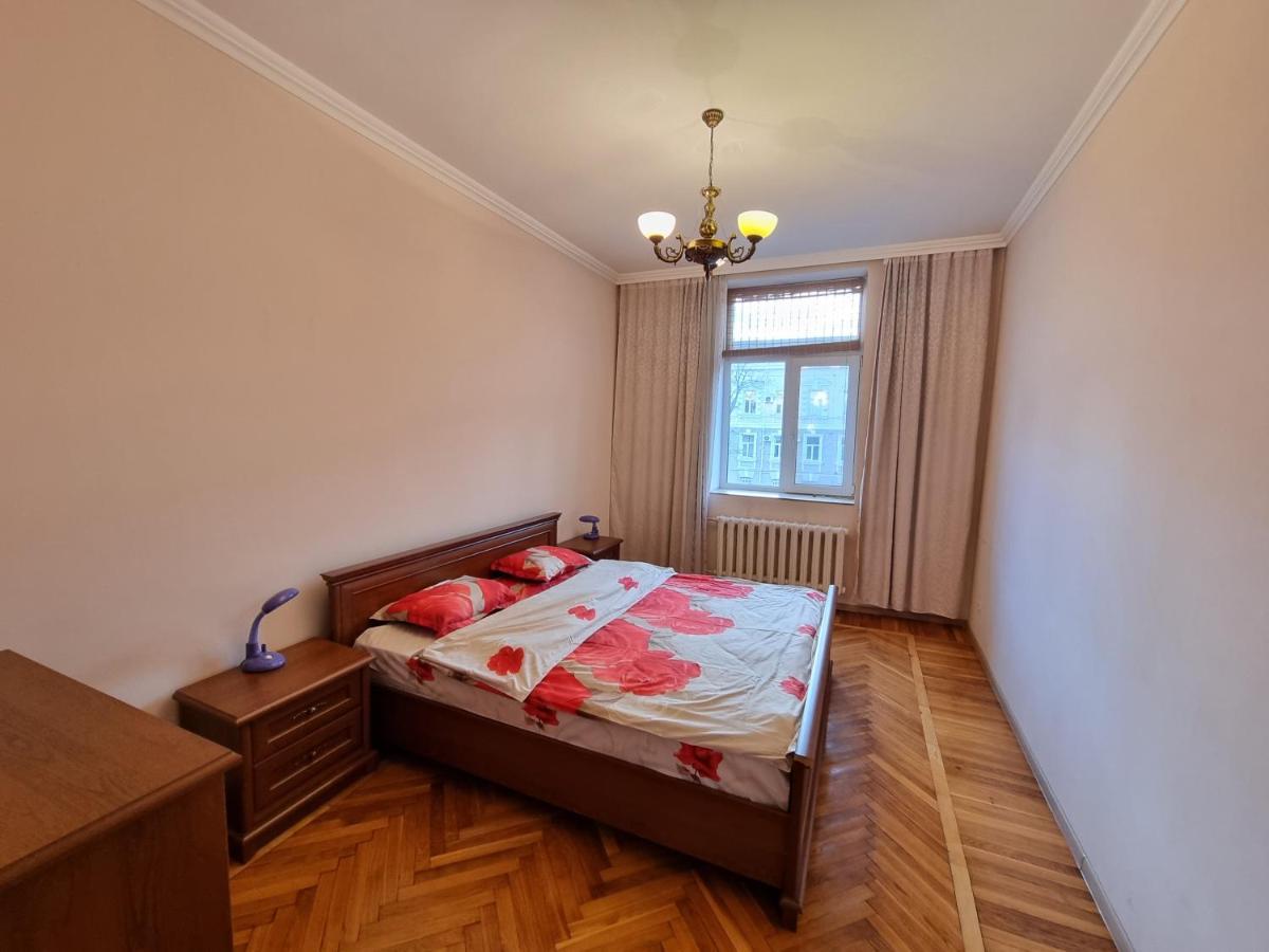 Stefan Cel Mare Boulevard Ultracentral Apartments In The Center Кишинев Екстериор снимка