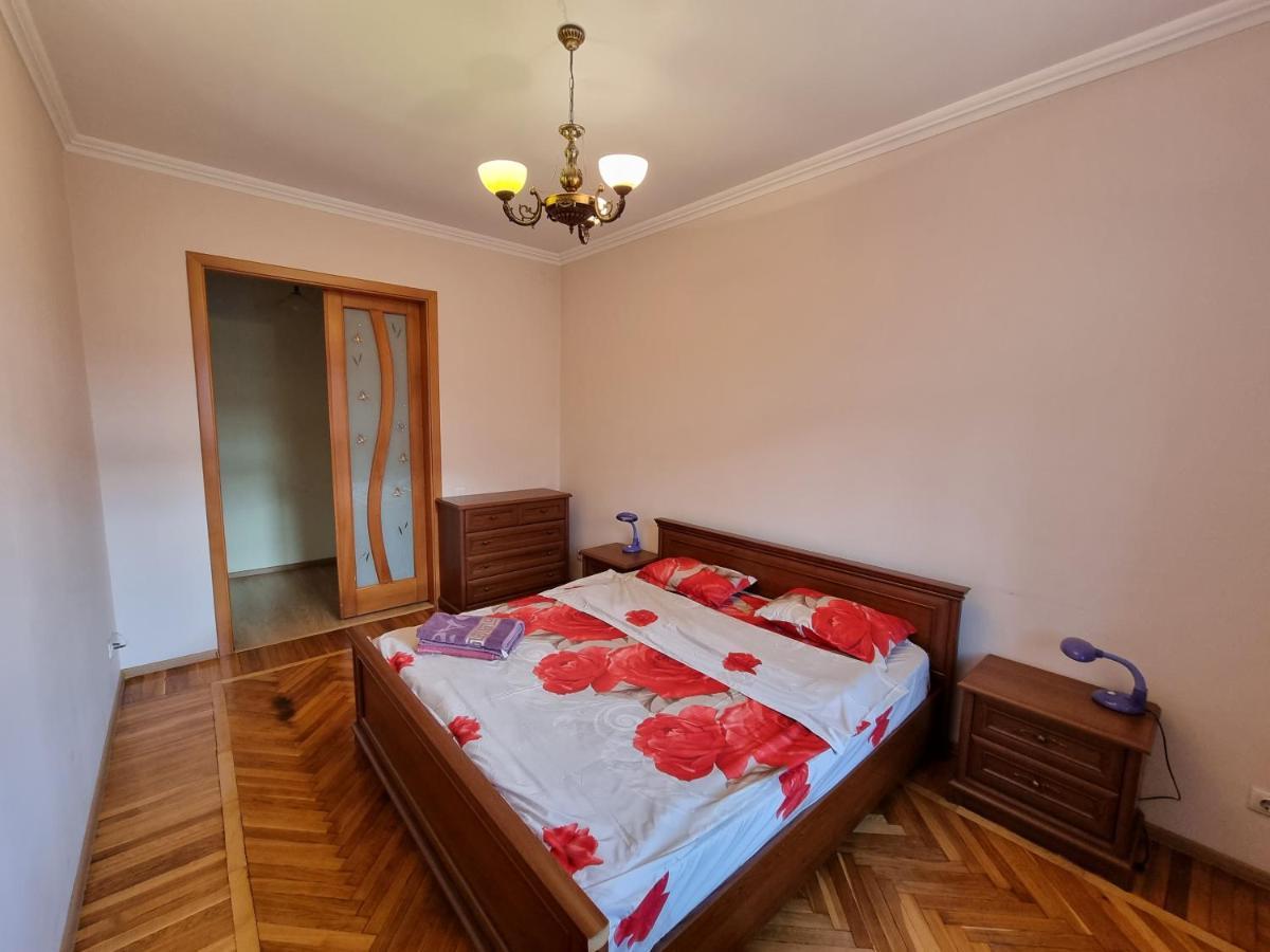 Stefan Cel Mare Boulevard Ultracentral Apartments In The Center Кишинев Екстериор снимка