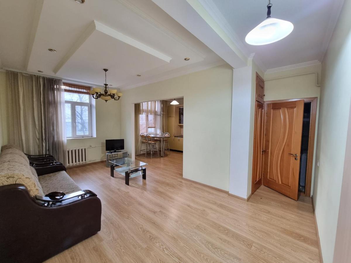 Stefan Cel Mare Boulevard Ultracentral Apartments In The Center Кишинев Екстериор снимка