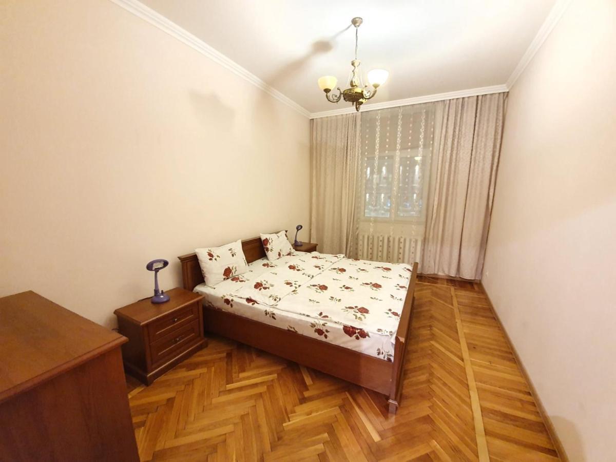 Stefan Cel Mare Boulevard Ultracentral Apartments In The Center Кишинев Екстериор снимка