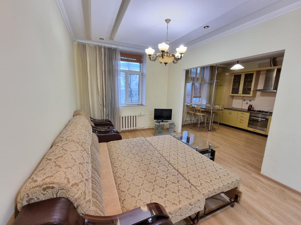 Stefan Cel Mare Boulevard Ultracentral Apartments In The Center Кишинев Екстериор снимка