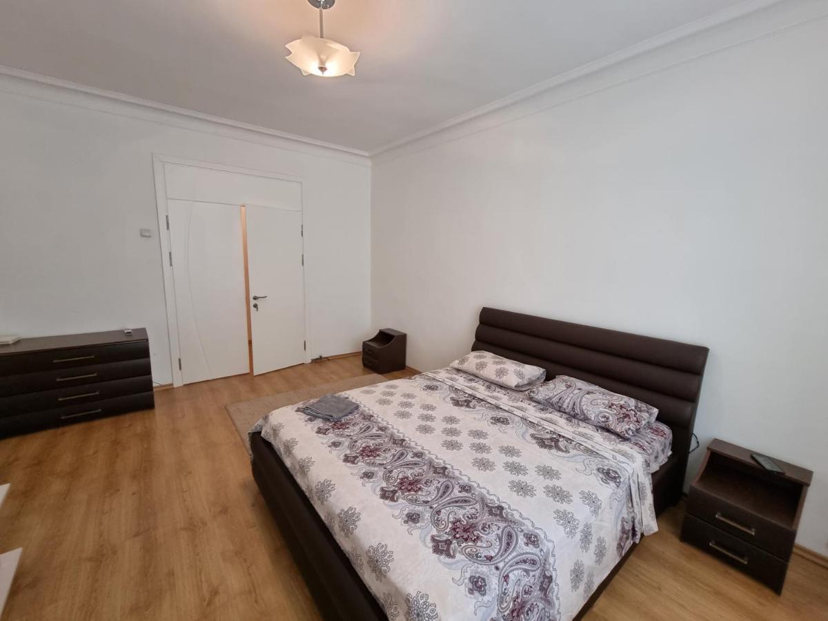 Stefan Cel Mare Boulevard Ultracentral Apartments In The Center Кишинев Екстериор снимка