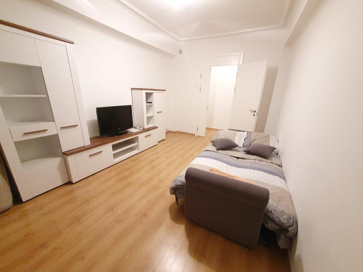 Stefan Cel Mare Boulevard Ultracentral Apartments In The Center Кишинев Екстериор снимка