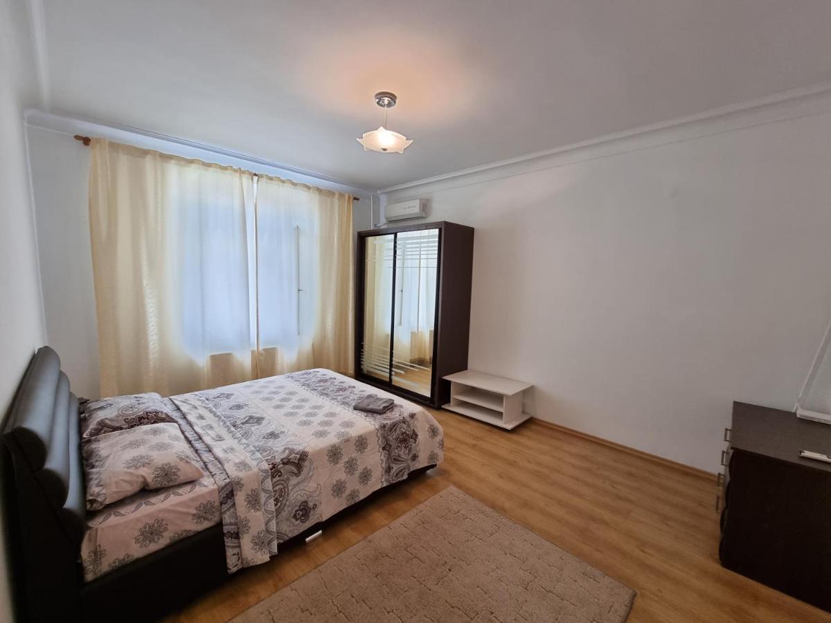 Stefan Cel Mare Boulevard Ultracentral Apartments In The Center Кишинев Екстериор снимка